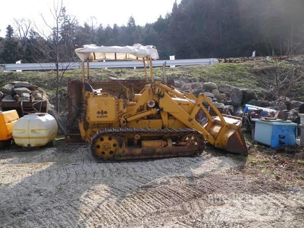 Komatsu D20S-3 履带式推土机