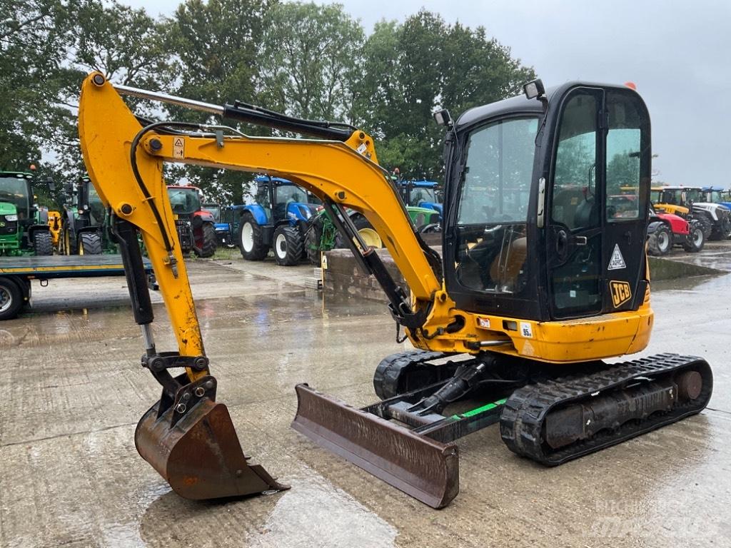 JCB 8030 小型挖掘机