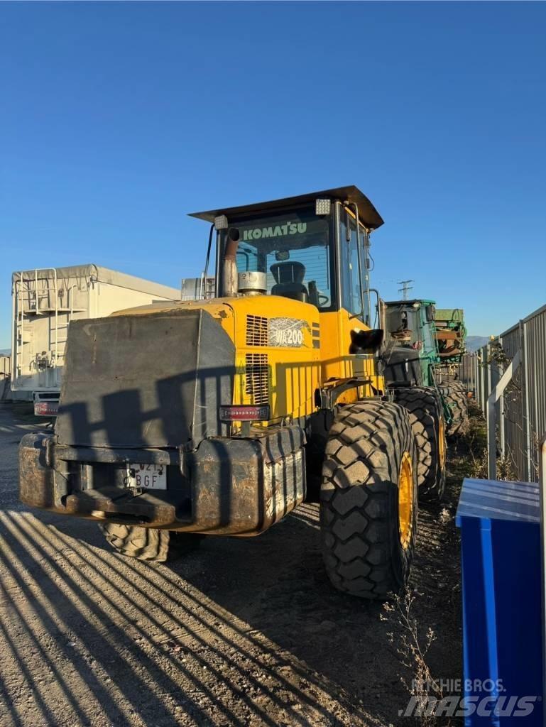 Komatsu WA 200 PZ-6 轮式装载机