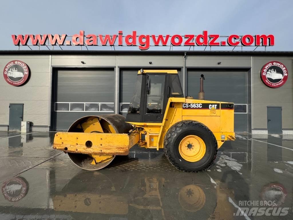 CAT CS 563 C 单轮压路机