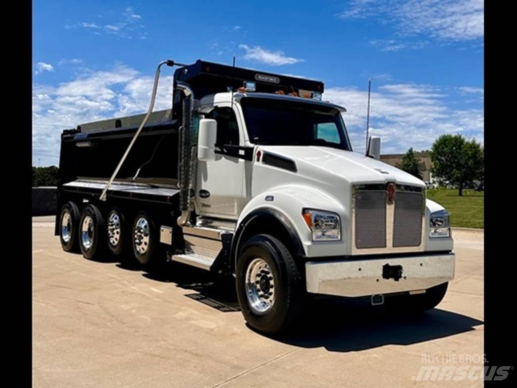 Kenworth T 880 牵引车