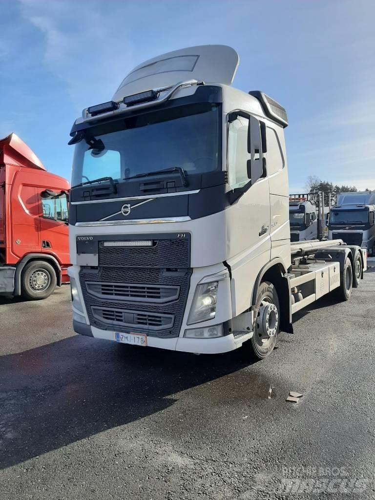 Volvo FH 13 集装箱叉车