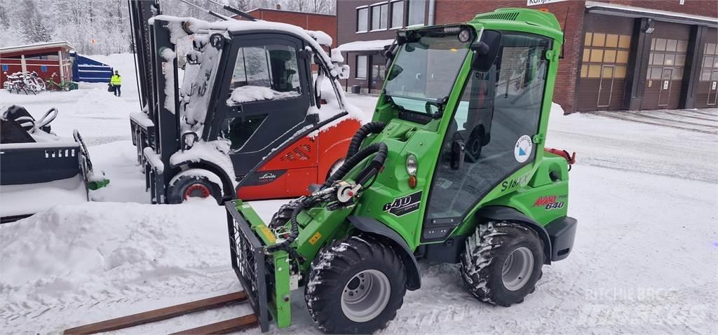 Avant 640 小型装载机