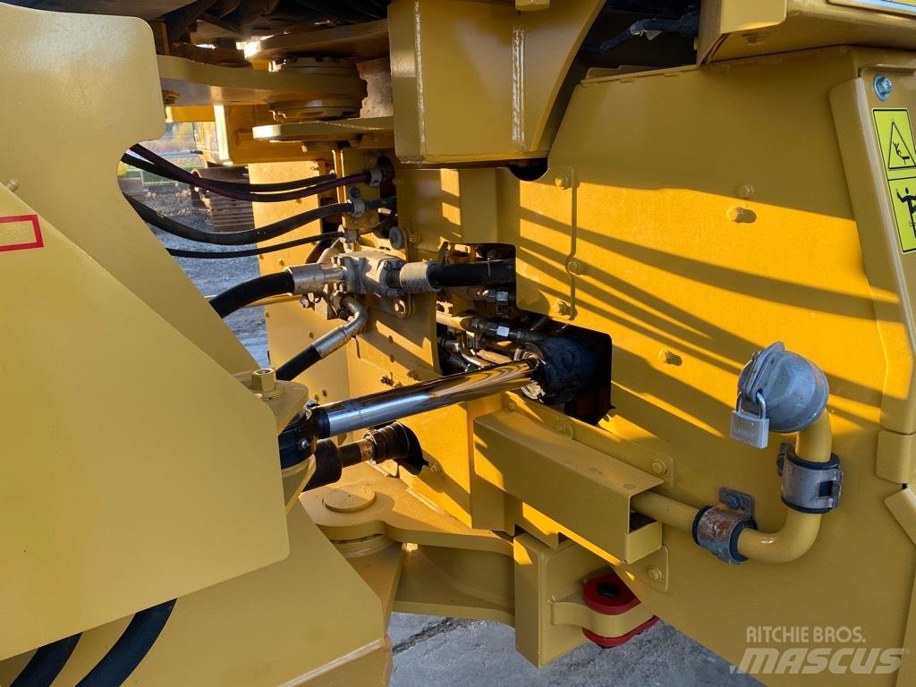 CAT 966 M 轮式装载机