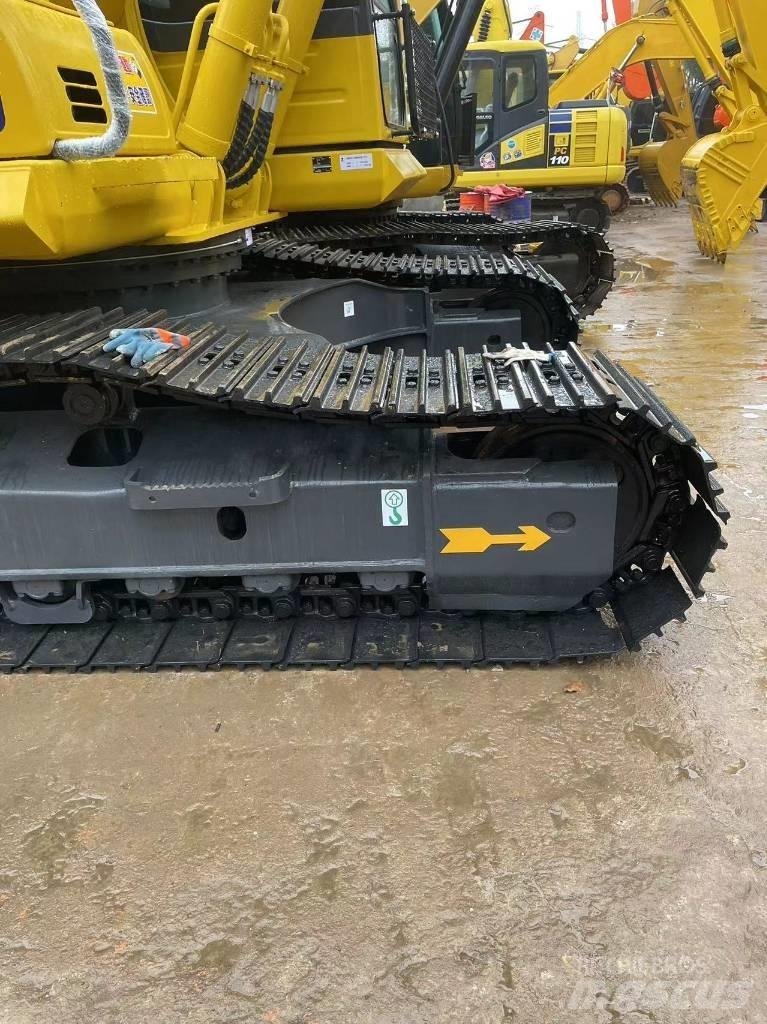 Komatsu pc220-8 履带挖掘机