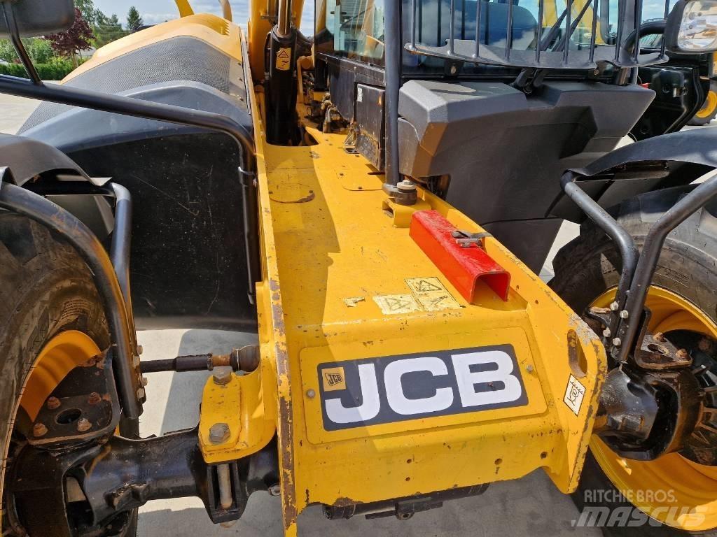 JCB 531-70, 732   P339 伸缩臂叉装车|叉装车