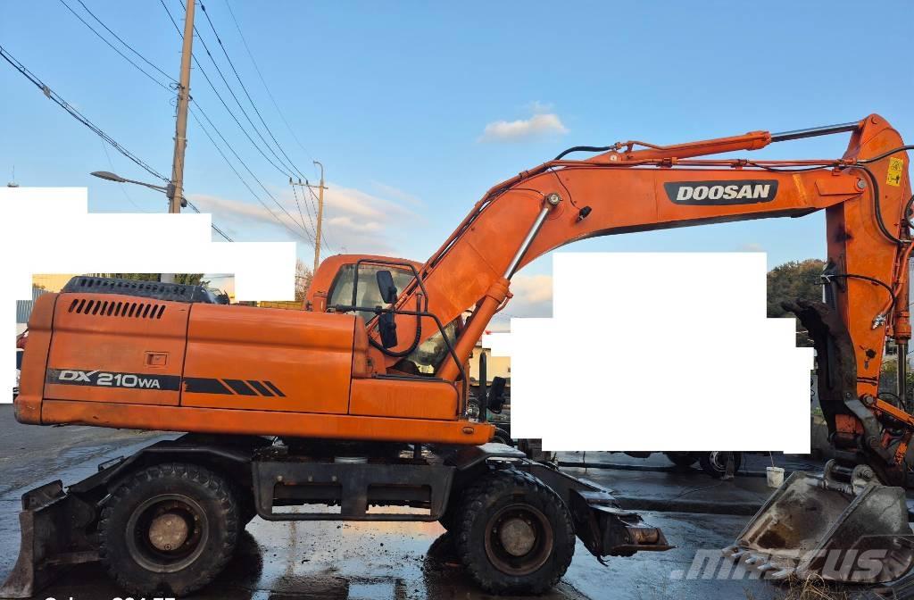 Doosan DX 210 WA 轮式挖掘机