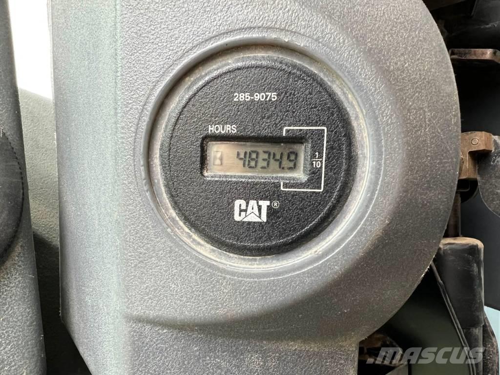 CAT CP74 单轮压路机