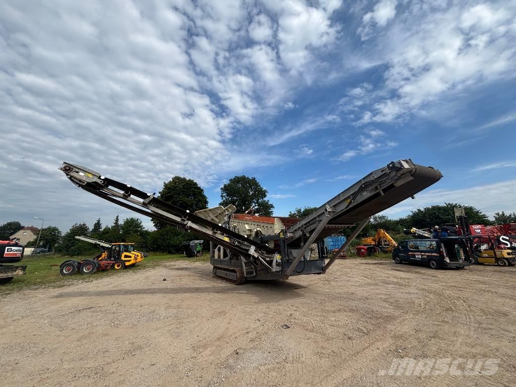 Metso ST2.8 移动式筛分机