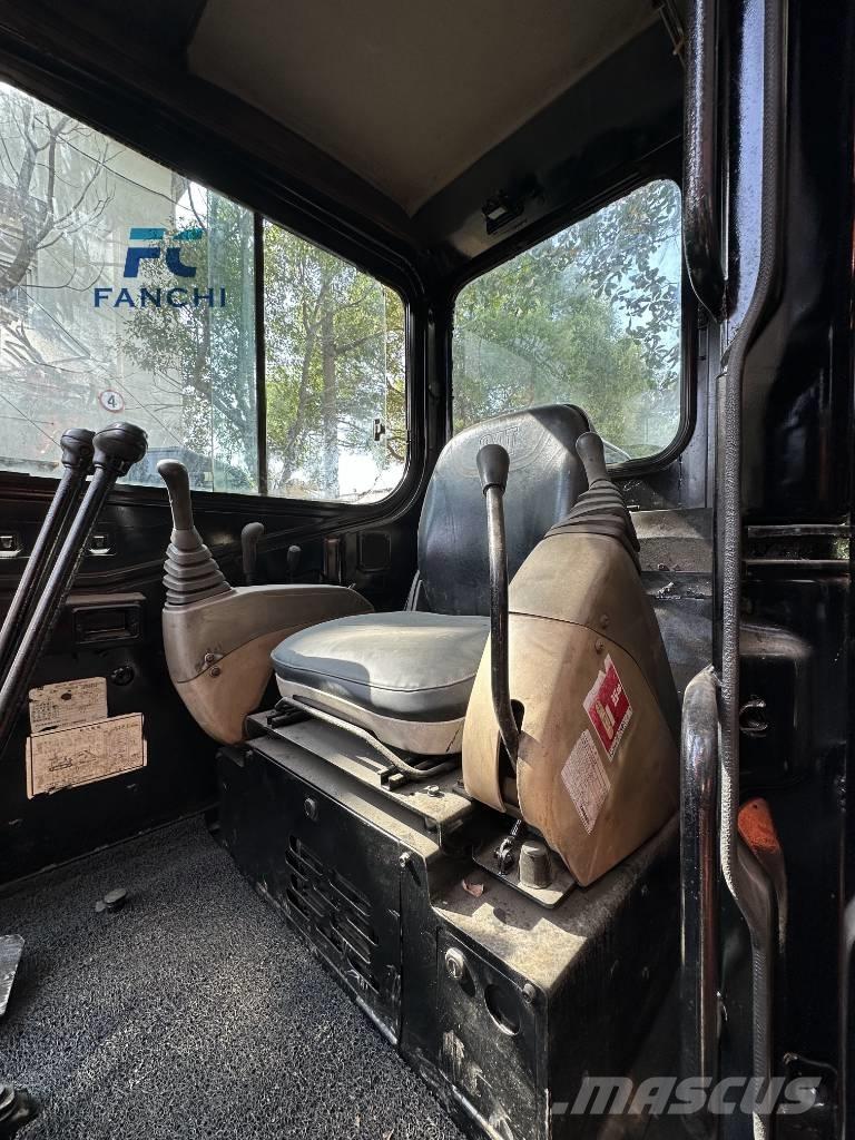 CAT 304SR 履带挖掘机