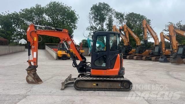Hitachi ZX 48 U-5 A 小型挖掘机