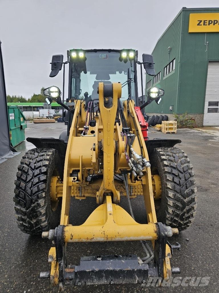 CAT 908 HF 轮式装载机