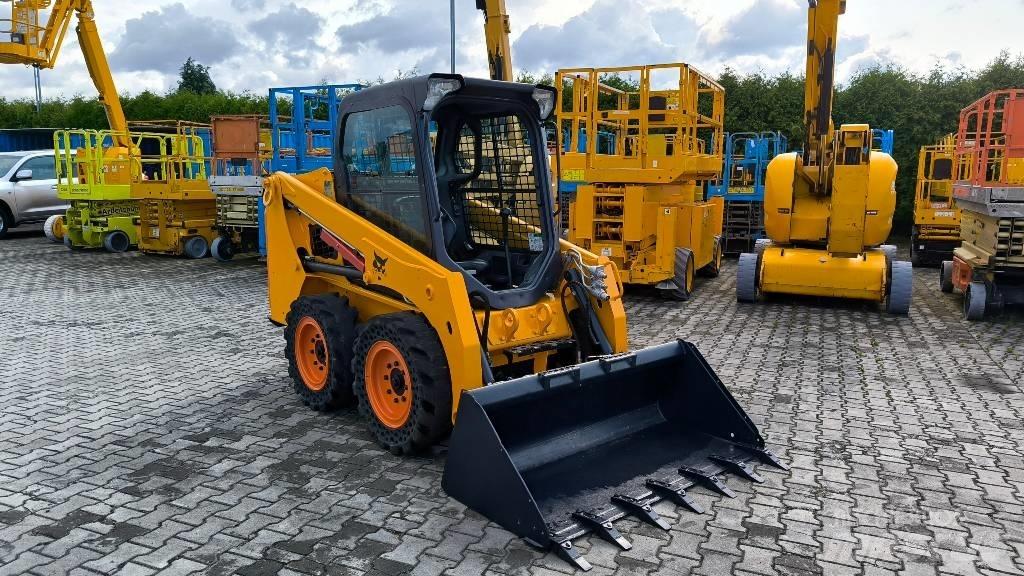Bobcat S 450 滑移装载机