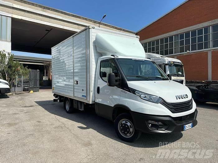 Iveco 35C14 其他