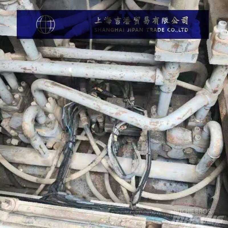 Kobelco 7080 履带起重机