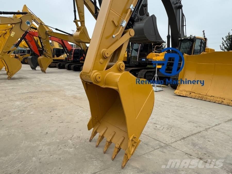 CAT 320D2 履带挖掘机