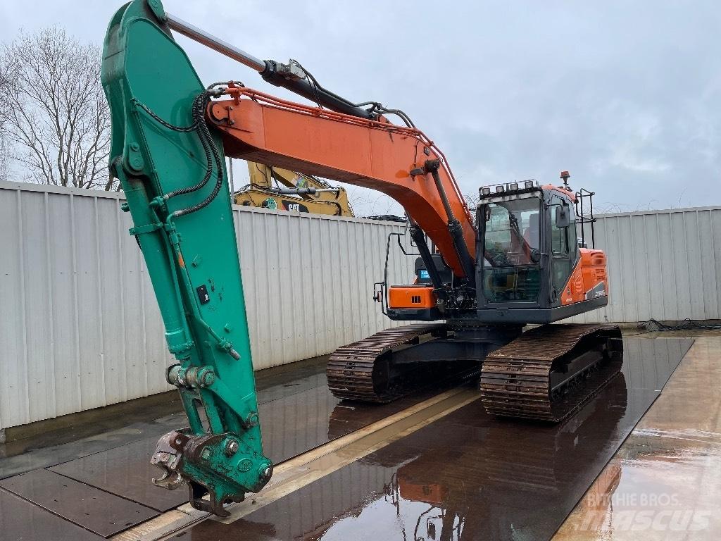 Doosan DX 225 LC-5 履带挖掘机