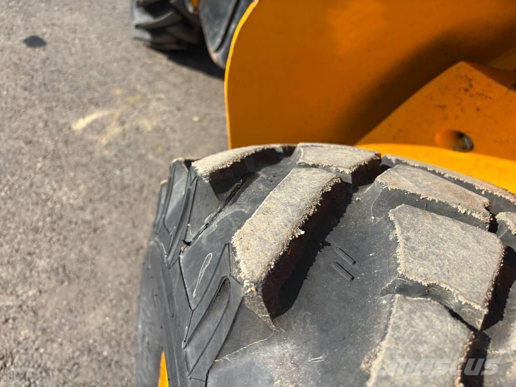 JCB 520-40 伸缩臂叉装车|叉装车