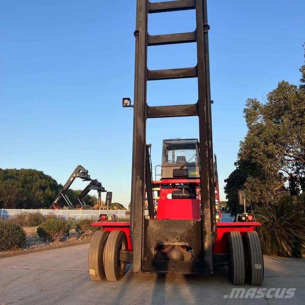 Kalmar DCE 80-45 E7 伸缩臂叉装车|叉装车