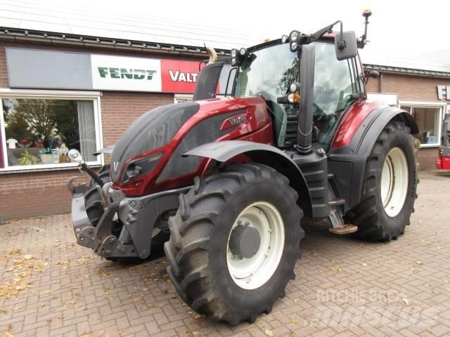 Valtra T154 VERSU 拖拉机/农用车
