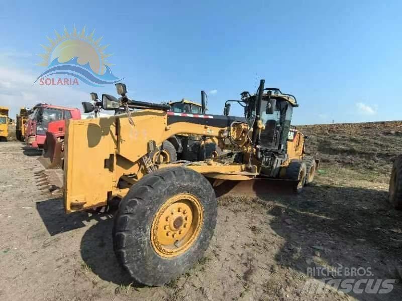 CAT 140 M 平地机/推土机