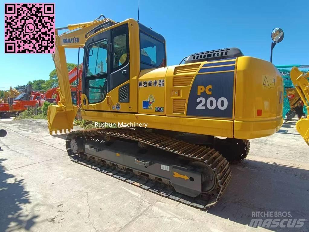 Komatsu PC 200 中型挖掘机