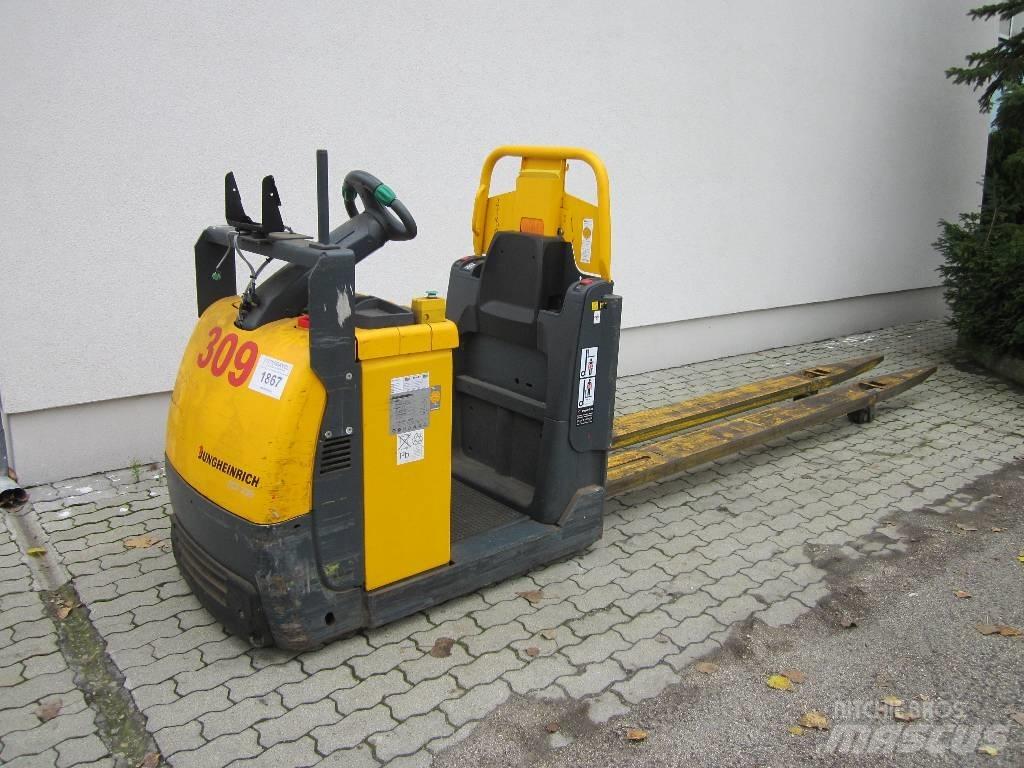 Jungheinrich ECE230 电动叉车