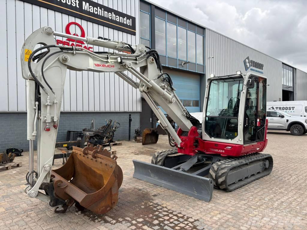 Takeuchi TB 370 小型挖掘机