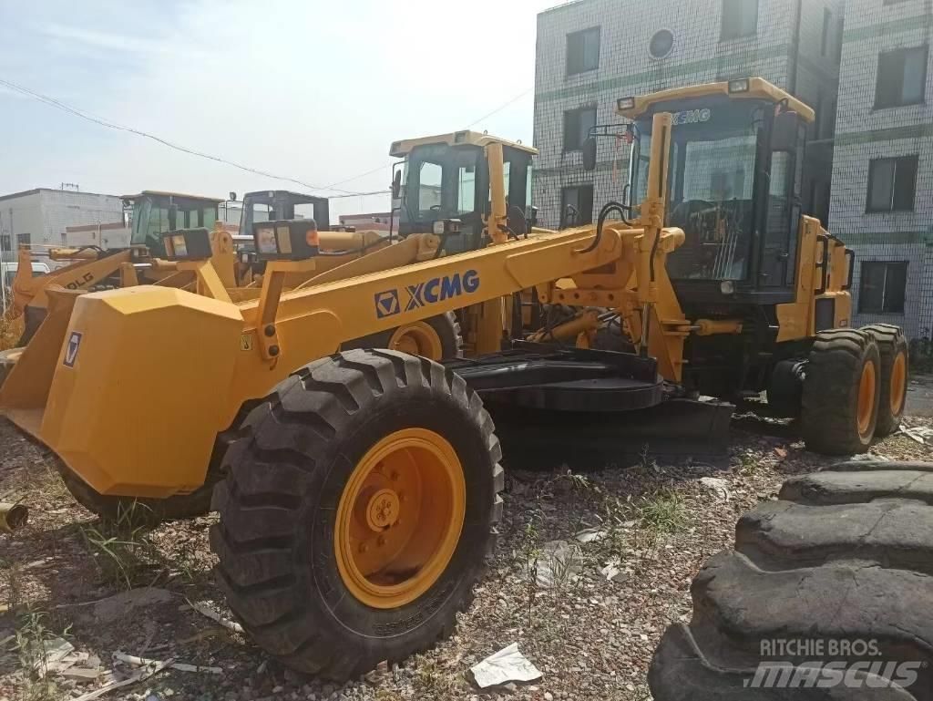 XCMG GR 180 平地机/推土机
