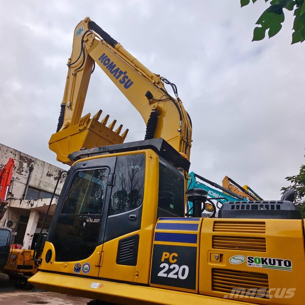 Komatsu PC 220-8 履带挖掘机