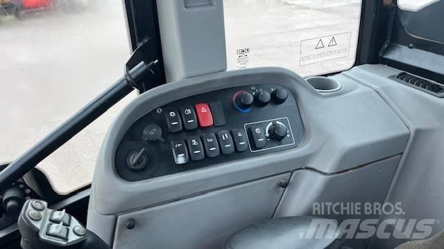 JCB TM 320 S 伸缩臂叉装车|叉装车