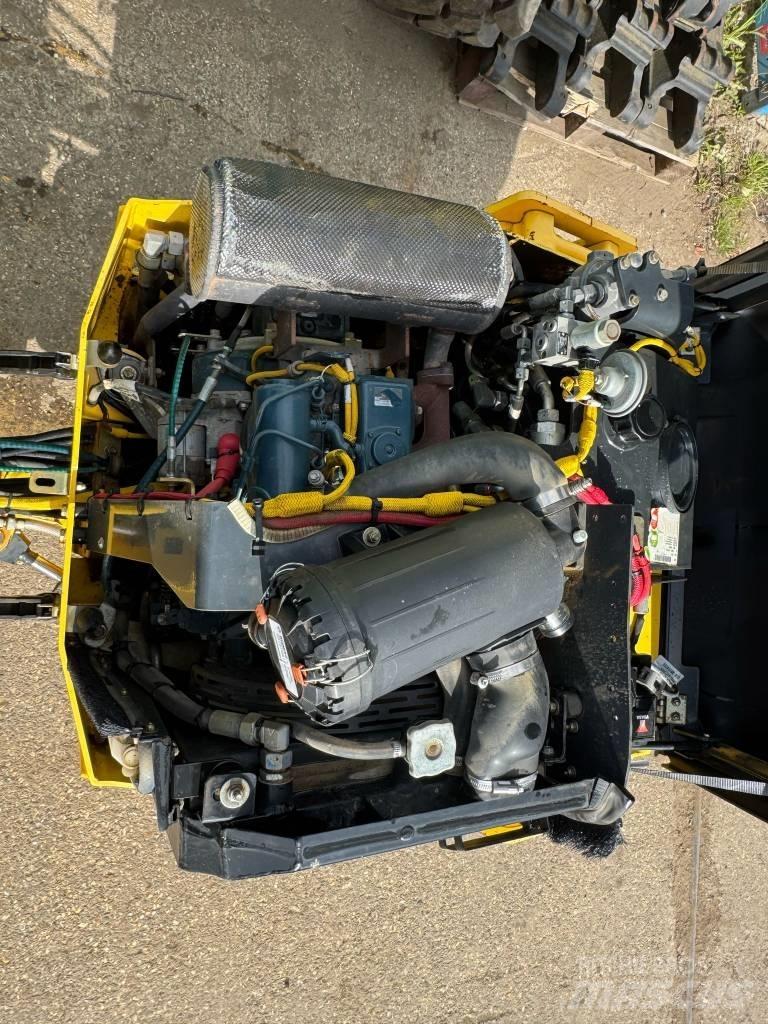 Bomag BW 120 AD-5 双轮压路机