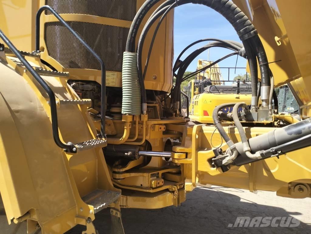 CAT 740 B 铰接式自卸车