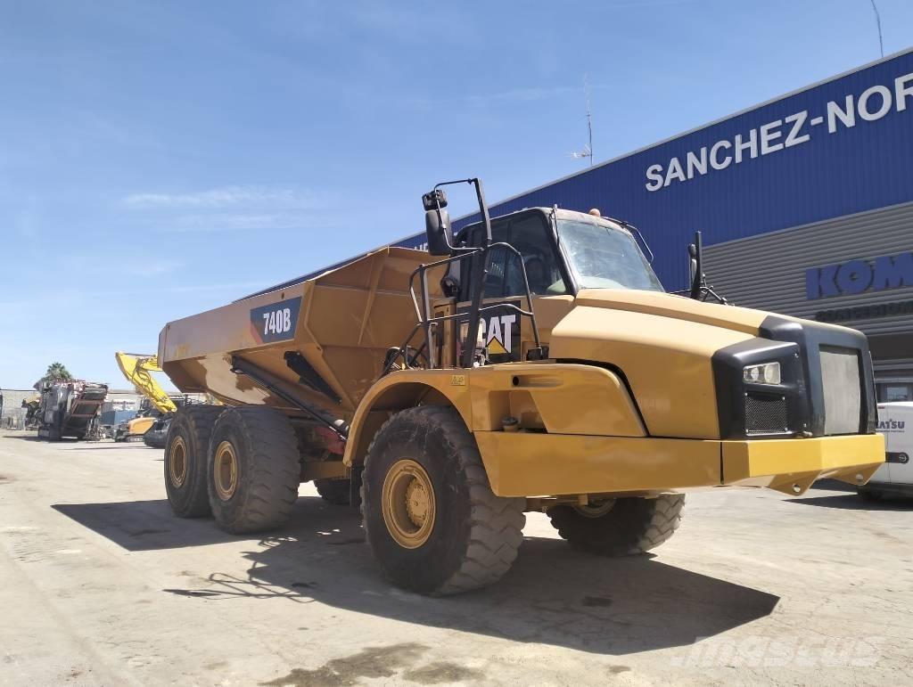 CAT 740 B 铰接式自卸车