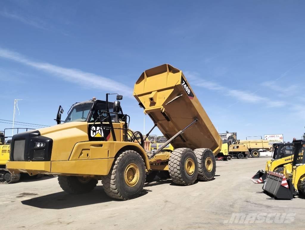 CAT 740 B 铰接式自卸车