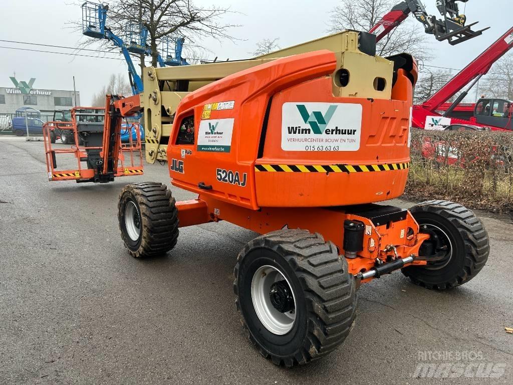 JLG 520 AJ 曲臂高空工作平台