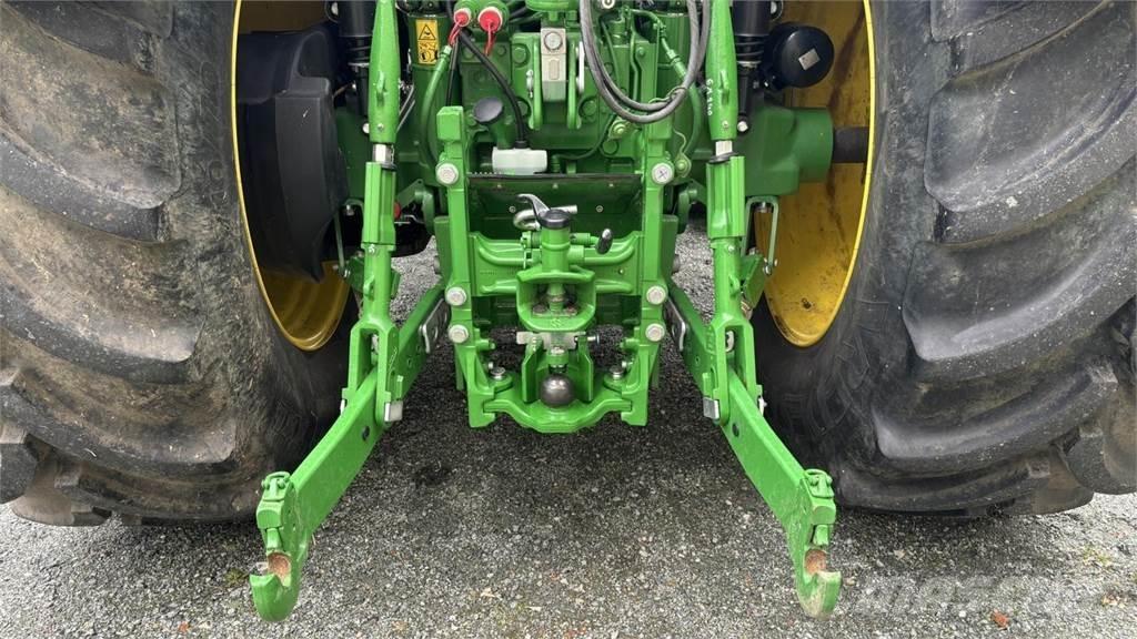 John Deere 6M240 拖拉机/农用车