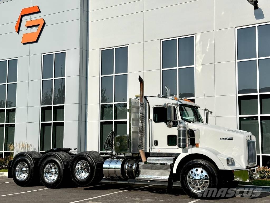 Kenworth T 800 牵引车