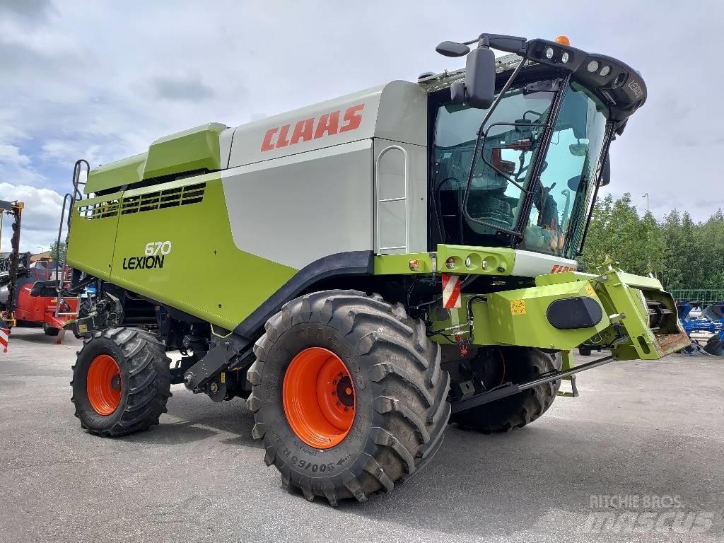 CLAAS Lexion 670 联合收割机