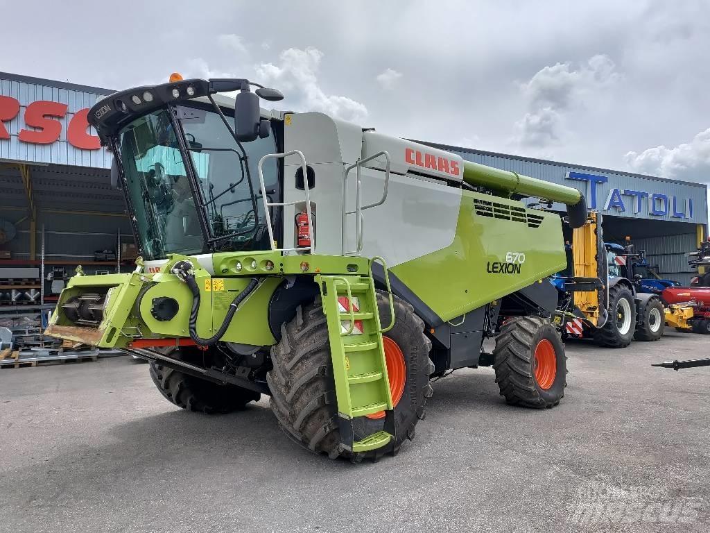 CLAAS Lexion 670 联合收割机