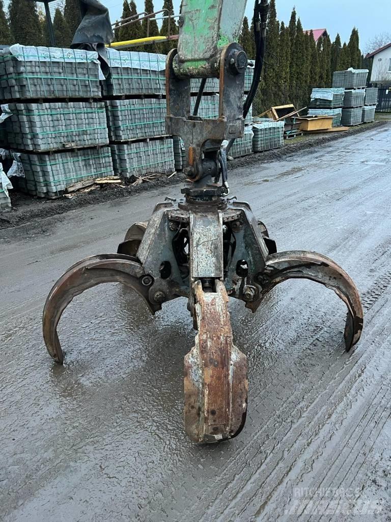 Sennebogen 821 工业挖掘机