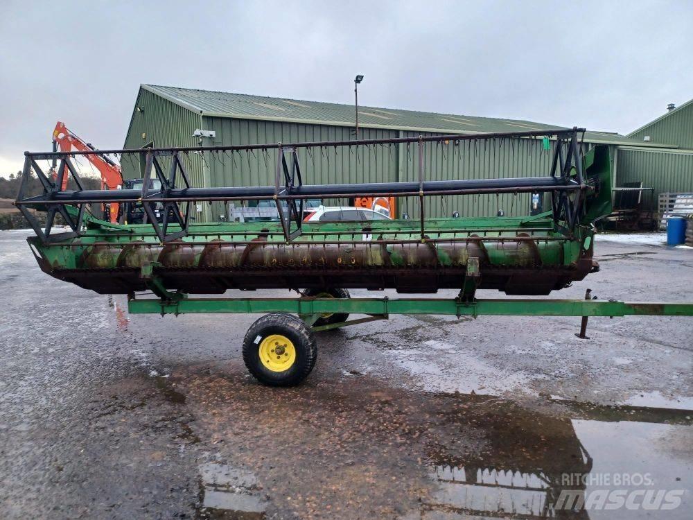 John Deere 1000 手扶中耕机