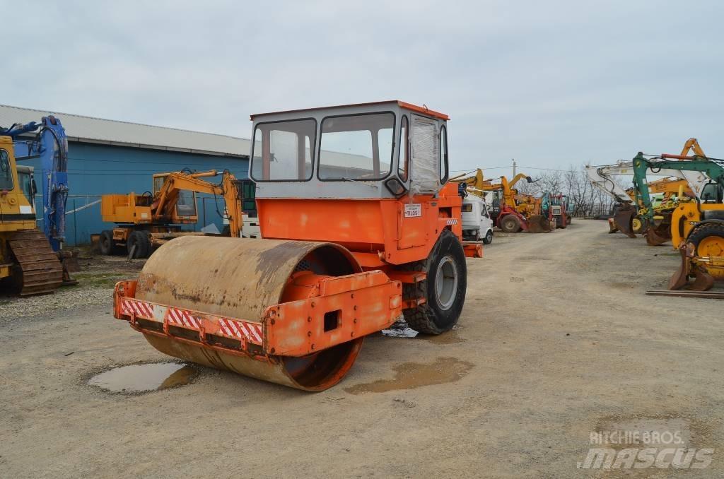 Hamm DV 08 双轮压路机