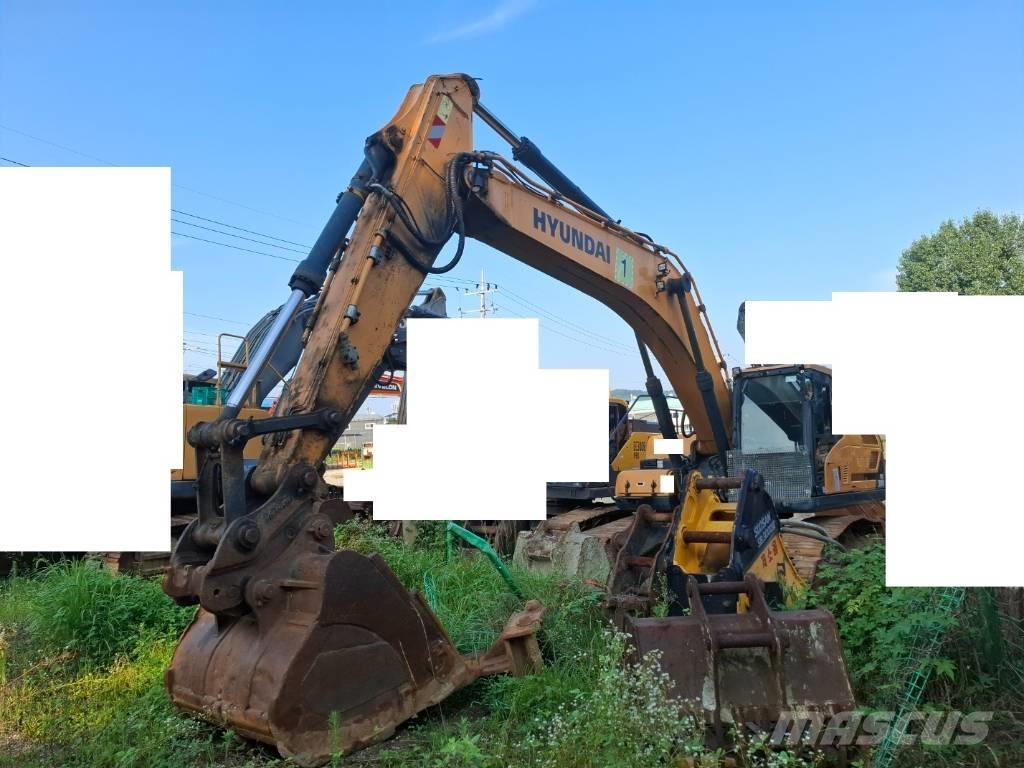 Hyundai HX 300 履带挖掘机