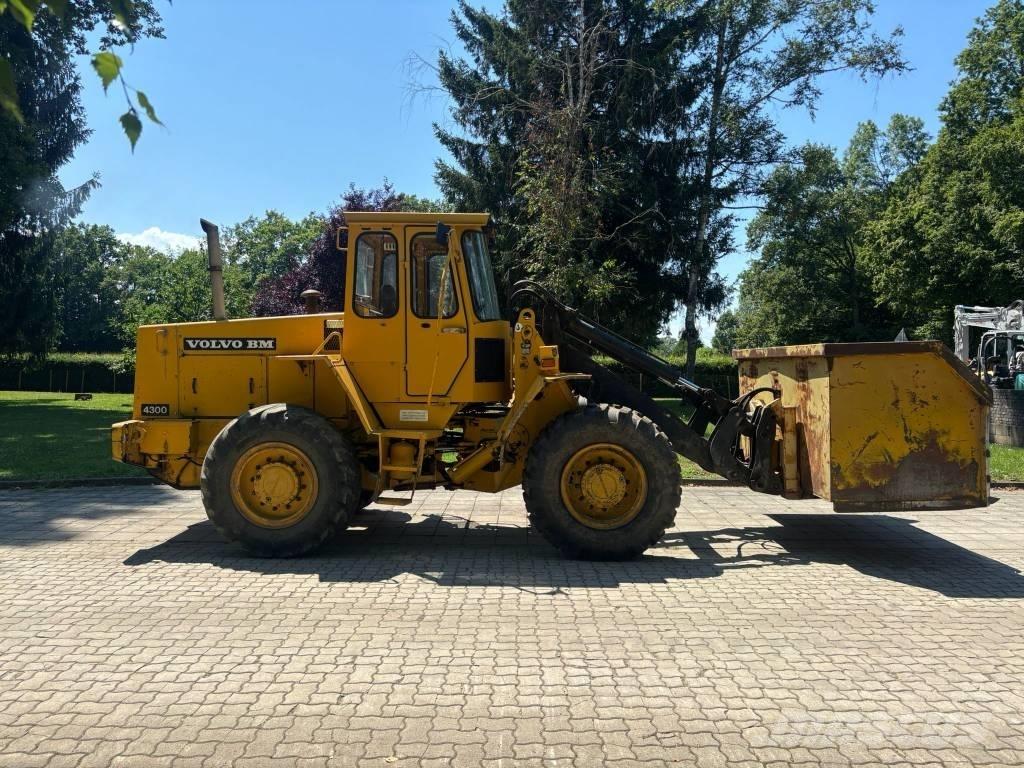 Volvo BM 4300 轮式装载机