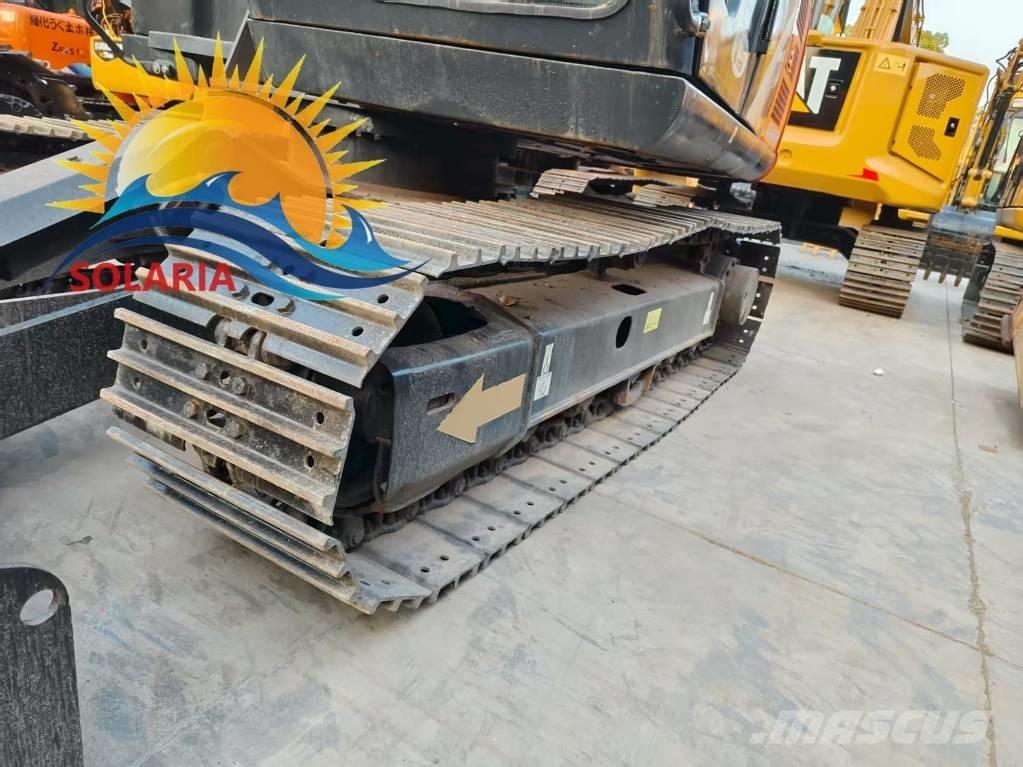 Hitachi ZX 70 中型挖掘机