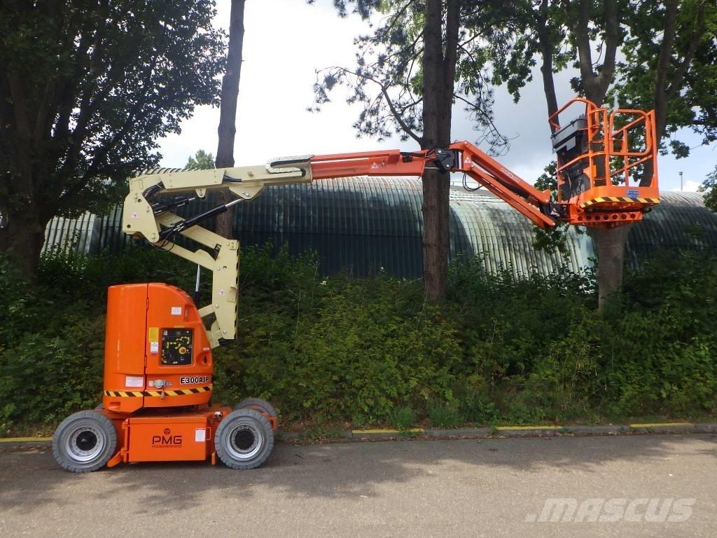 JLG E300AJP 曲臂高空工作平台