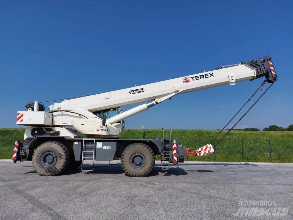 Terex RT90 越野轮胎起重机︳越野吊︳越野起重机︳移动式起重机