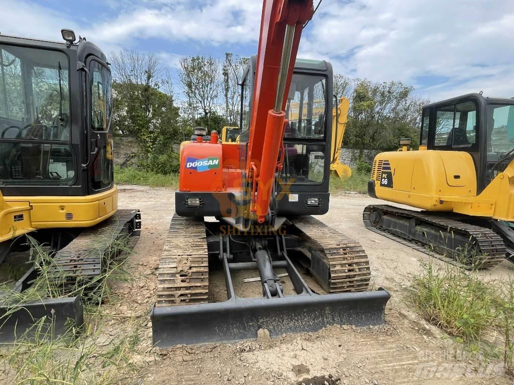 Doosan DX 55 小型挖掘机