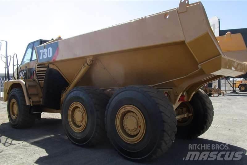CAT 730 铰接式自卸车